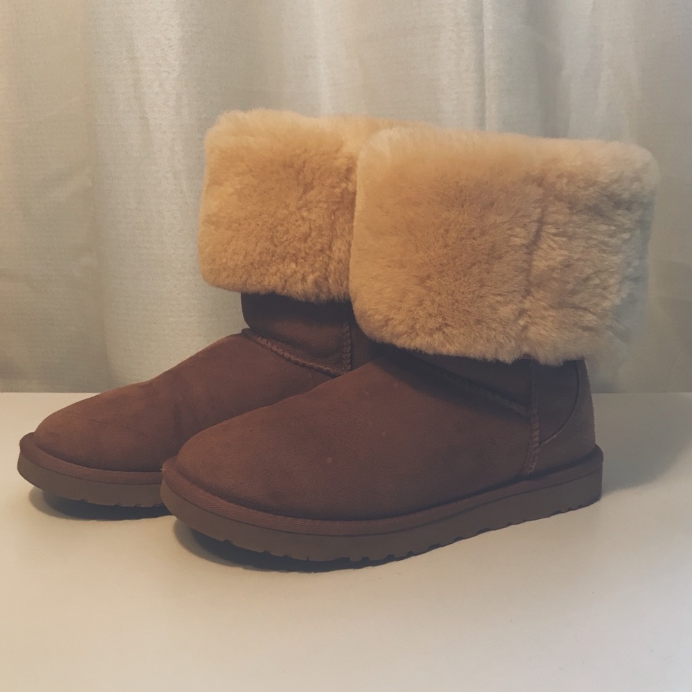 UGG BOOTS tan fuzzy